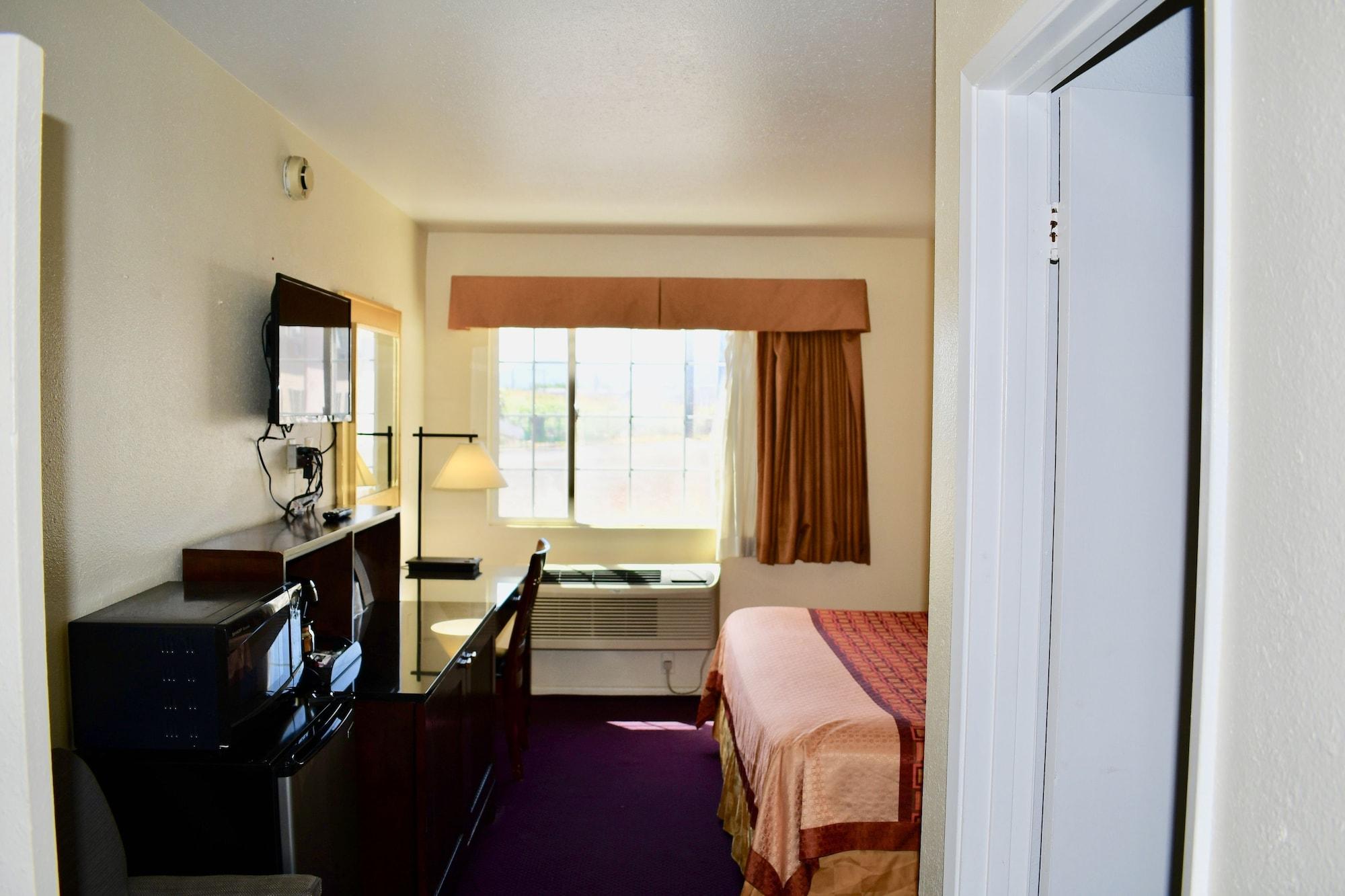 Travelers Inn מדפורד מראה חיצוני תמונה