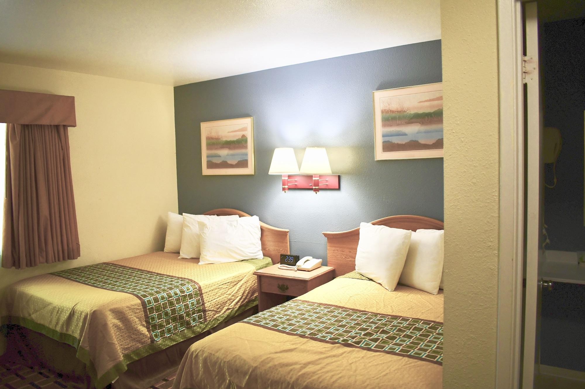 Travelers Inn מדפורד מראה חיצוני תמונה