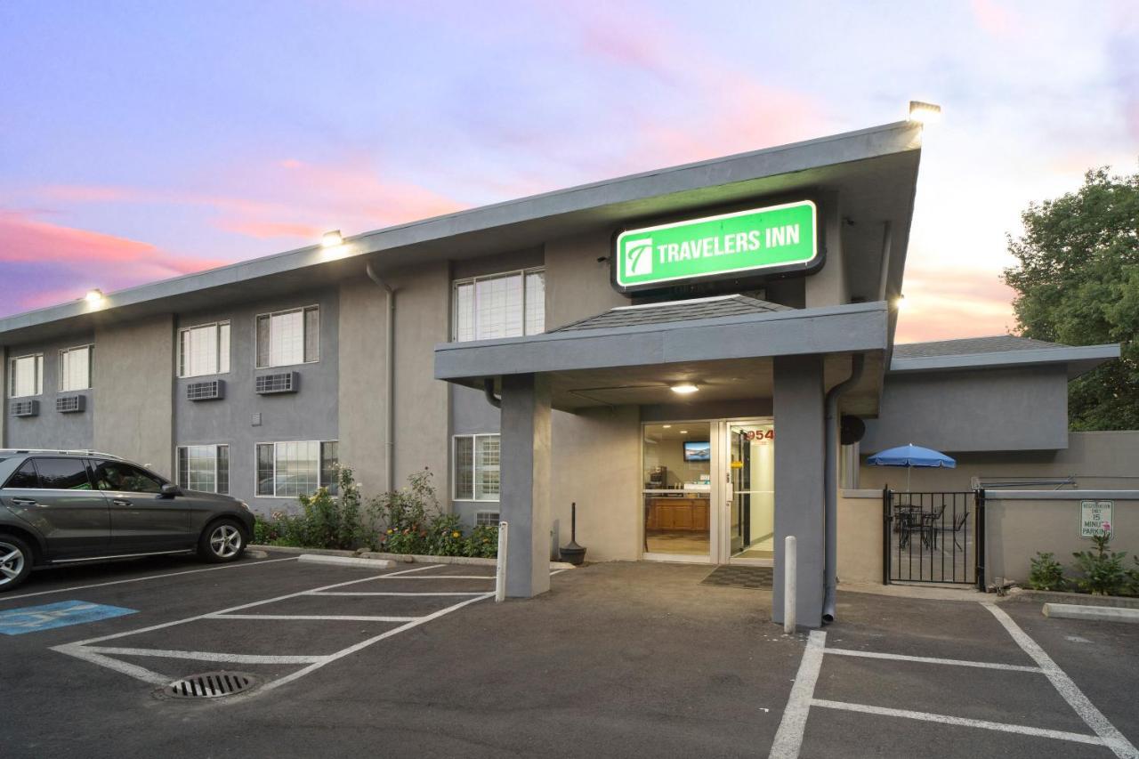 Travelers Inn מדפורד מראה חיצוני תמונה
